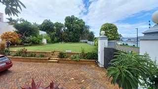 5 Bedroom House For Sale In La Lucia