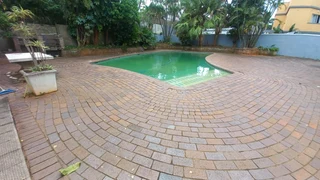 5 Bedroom House For Sale In La Lucia