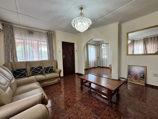 Luxurious and Spacious  Family Home For Sale In Phoenix