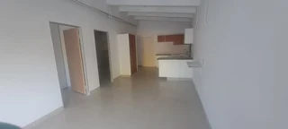Lovely Renovated 2  Bedroom Garden flatlet