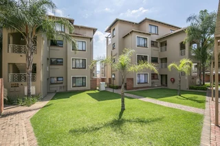 MODERN 2 BED FIRST FLOOR APARTMENT