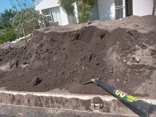 We supply and delivery per cube