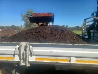 We supply and delivery per cube