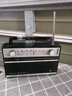 Vintage Tempest FM-VHF radio
