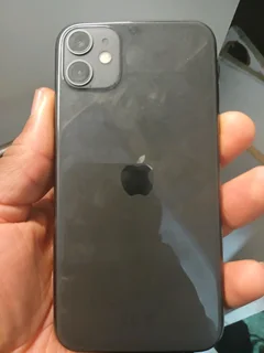 IPhone 11 64g wifi only R2000.