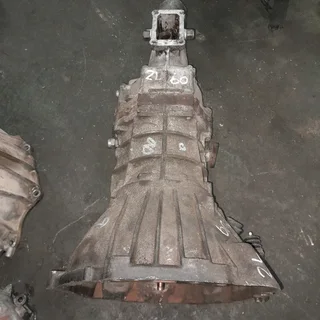 Used Toyota Hilux 2.4 gearbox for sale