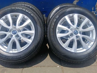 New set of mags and tyres 225/65/17 Goodyear