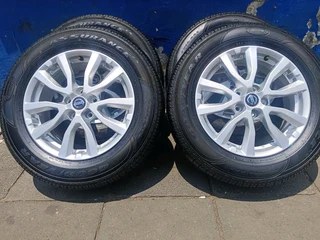 New set of mags and tyres 225/65/17 Goodyear