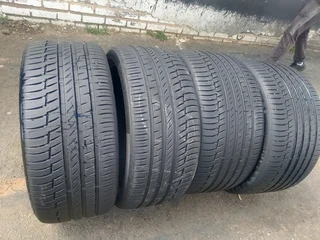 Set of x5m tyres 315/30/22 and 275/35/22 continental normal