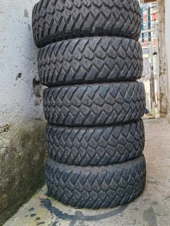 Set of Five tyres 285/70/17 one is new 4 are used but 90% condition