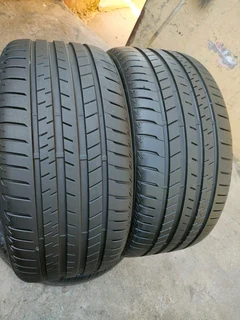 Two x3 and x5 tyres 275/40/20 Bridgestone runfat now available