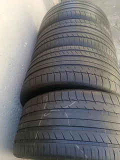 Set of tyres 295/35/21 Michael