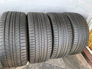 Set of tyres G63 Mercedes Benz sizes 295/40/22 Goodyear Eagle F1 now available
