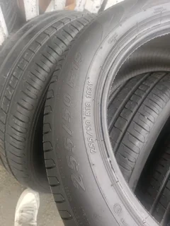 Set of tyres 255/50/19 Pirelli Scorpion 廬