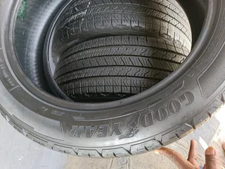 A set of Goodyear 275/45/21 now available