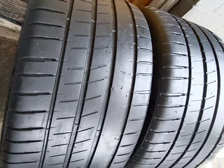 Two tyres sizes 305/30/21 Michelin pilot sport 4s now available