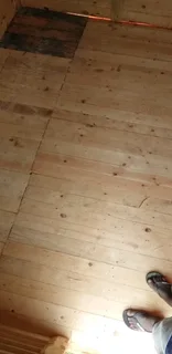 1 room 3m x 3m louvers wood