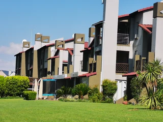 3 Bedroom Apartment For Sale in Vaalpark, Sasolburg