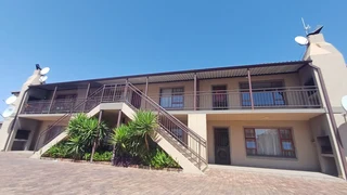 Stunning 3-Bedroom Townhouse For Sale in Vaalpark, Sasolburg!