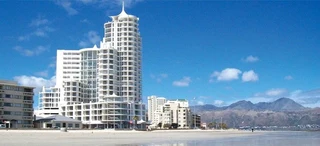 Modern 3-Bedroom Apartment in Hibernian Towers: Your escape from the hustle and bustle of daily life