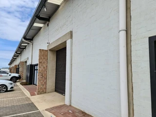 An Ideal 191sqm Unit To Let in Cornubia
