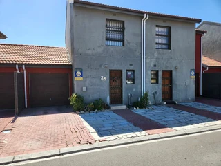 PERFECT STARTER HOME !! OR FOR THE INVESTOR