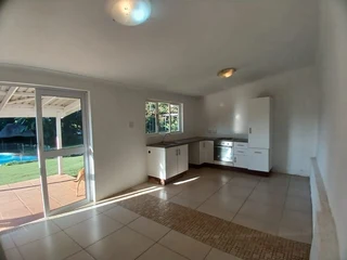 Spacious cottage in the heart of Kloof