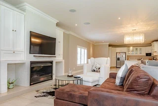Top Billing home in Hillcrest with 2 large cottages