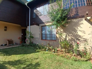 Partly furnished Spacious bachelor pad in Gillits