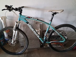 Bianchi Kuma 27.5 Bicycle