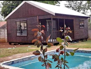 Cabin houses manufacture