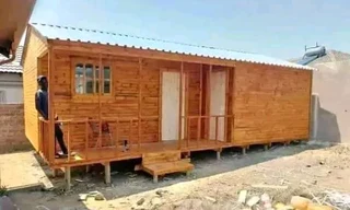 Log cabin Wendy houses