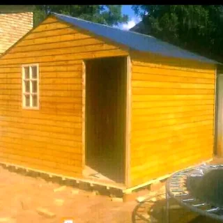 Log cabin Wendy houses