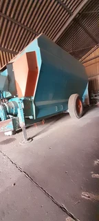 Labrador Storti 120 Feed Mixer Running Daily
