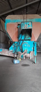 Labrador Storti 120 Feed Mixer Running Daily