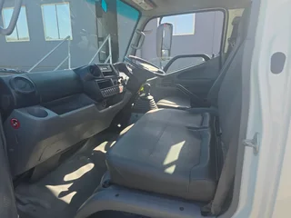 2018- HINO 300-614 DROPSIDE BODY TRUCK- AA4195