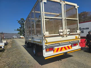 2021- UD KUZER RKE150 DROPSIDE BODY TRUCK WITH CAGE- AA4194
