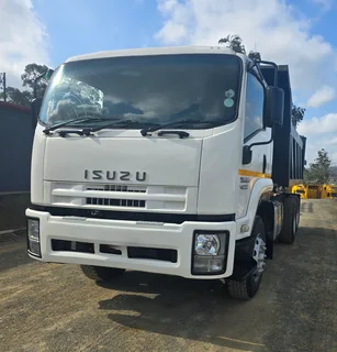 2013- ISUZU FVZ1400 TIPPER TRUCK- AA4211