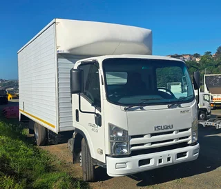 2016- Isuzu Npr400 Vanbody Truck- Aa4214