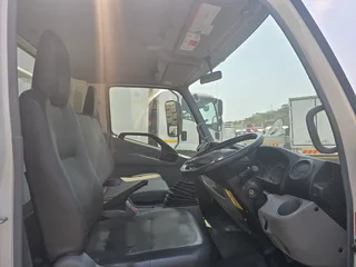 2016- HINO 300-814 FLATDECK TRUCK- AA4058