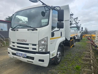 2017- ISUZU FRR550 TIPPER TRUCK- AA4222