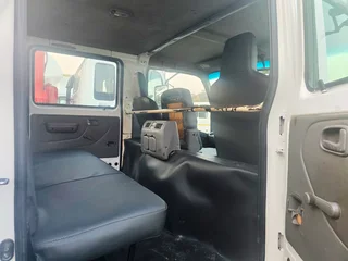 2013- HINO 300-815 CREWCAB DROPSIDE &#43; CRANE TRUCK- T755