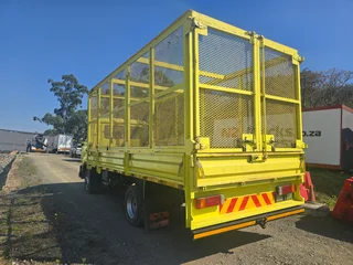 2021- UD KUZER RKE150 DROPSIDE &#43; CAGE BODY TRUCK- T796
