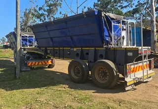 2015- AFTRIT TUBMASTER SIDE TIPPER TRAILER- T793