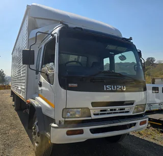2009- Isuzu Fsr700 Volumebody Truck- T791