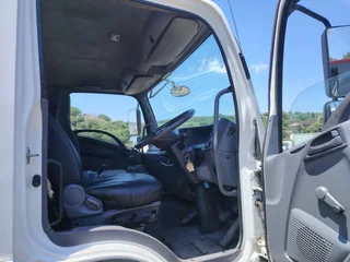 2021- ISUZU FRR600 DROPSIDE BODY TRUCK- T681