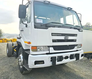 2004- Nissan Ud290 Truck Tractor- T479