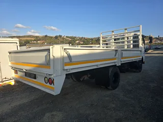 2018- ISUZU NPR400 DROPSIDE BODY TRUCK- T591