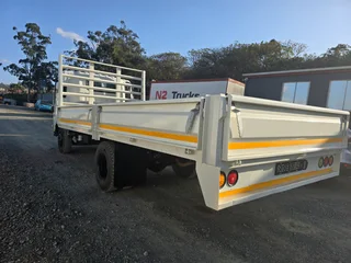 2018- ISUZU NPR400 DROPSIDE BODY TRUCK- T591