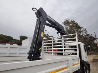 2006- MAN 26.284 DROPSIDE BODY TRUCK WITH 22 TON CRANE- T652